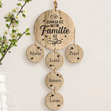 Personalisierte Eichen-Holzdeko mit 5 Namen und Geburtsdaten der Enkelkinder – Zuhause ist, wo die Familie ist Spruch mit Gravur von Love & Faith