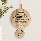 Individuelles Familiengeschenk aus Eichenholz – mit 1 Name und "Familie ist die Heimat des Herzens"-Spruch, graviert von Love & Faith