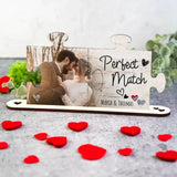 Perfect Match - Paar-Holzaufsteller