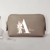 taupe PU Kosmetiktasche 0,75 Liter klein mit Initiale und Name personalisiert von Love & Faith