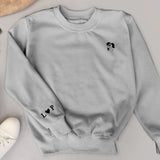 Ich liebe Dich - Personalisierter Premium Sweater mit süßer Illustration und Initialen