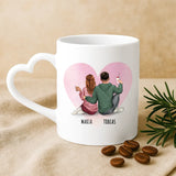 Weiße Tasse mit Herzhenkel und personalisiertem Namen – romantische Geschenkidee von Love & Faith