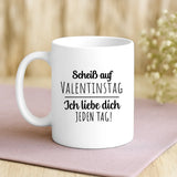 Weiße Tasse mit personalisiertem Spruch und Namen – individuelle Geschenkidee von Love & Faith
