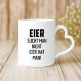 Weiße Tasse mit Herzhenkel und personalisiertem Namen – romantische Geschenkidee von Love & Faith