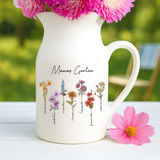 300ml Weiße Vase mit Henkel mit Geburtsblumen und Namen Geschenkidee zum Muttertag personalisiert von Love & Faith