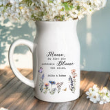 Weiße Vase mit Henkel mit Mama-Spruch und Namen Muttertagsidee von Love & Faith