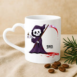 Weiße Tasse mit Herzhenkel mit "Kaffee, weil nicht jeder Morgen mit Mord beginnen kann" Spruch und personalisiertem Namen originelle Geschenkidee von Love & Faith