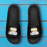 Schwarze Badeschlappen mit eigenem Namen personalisiert mit Love & Faith