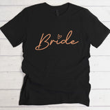 Schwarzes T-Shirt Brustdruck "Bride" als personalisiertem Spruch als Hochzeitsgeschenkidee von Love & Faith