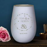 Personalisiertes weißes Windlicht mit silber graviertem Design - gefertigt von Love & Faith