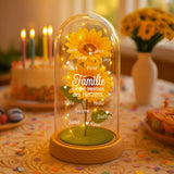 Ewige Sonnenblume "Familie ist die Heimat des Herzens" bis 13 Namen graviert auf die Glaskuppel mit LED Licht personalisiert als Geschenk für Familie von Love & Faith
