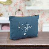 Personalisierte Samt blau silber Kosmetiktasche für MakeUp und Kosmetika mit Namen von Love & Faith