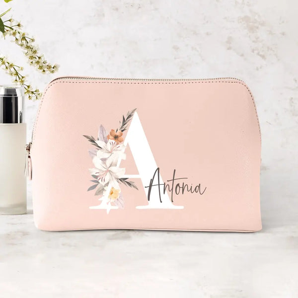 rosa PU Kosmetiktasche 3 Liter groß mit Initiale und Name personalisiert von Love & Faith