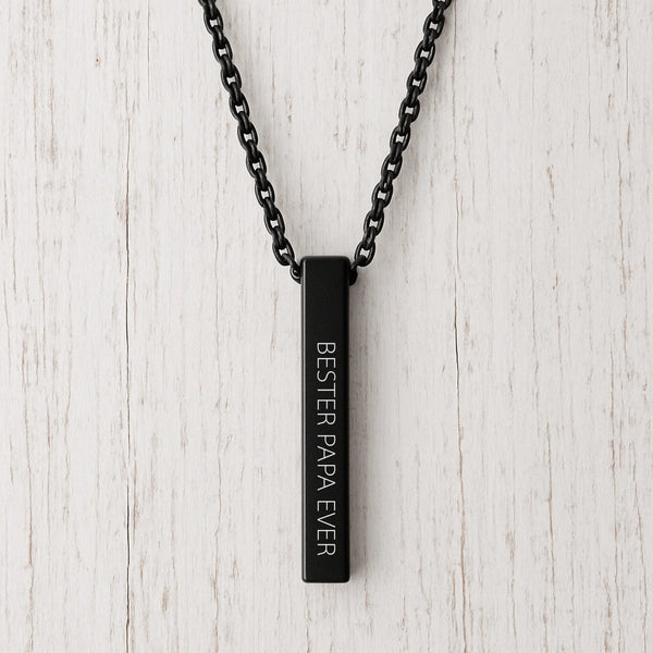 schwarze Metall-Kette mit Graviertem Anhänger - mit Spruch oder Namen personalisiert für Papa zum Vatertag von Love & Faith