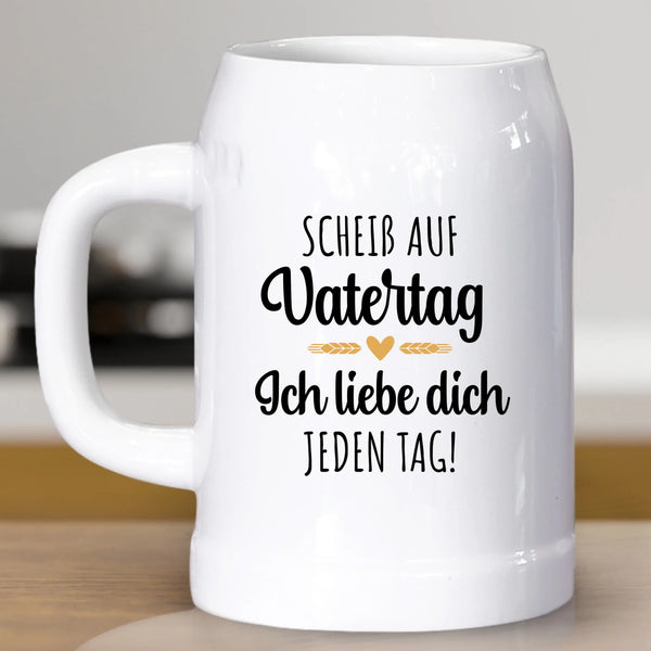 Weißer Keramik Bierkrug zum Vatertag personalisiert von Love & Faith