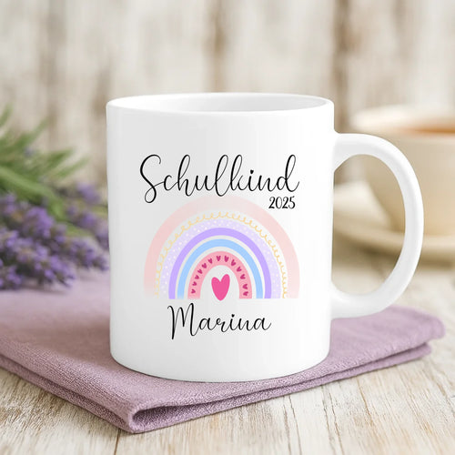 Weiße Tasse mit personalisiertem Spruch und Namen – individuelle Geschenkidee von Love & Faith