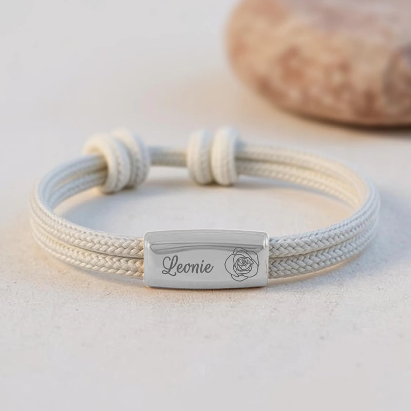 hellgraues Segeltau Armband mit persönlicher Namensgravur von Love & Faith
