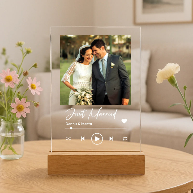 Foto Acrylaufsteller auf Holzsockel mit eigenem Design gestalten von Love & Faith