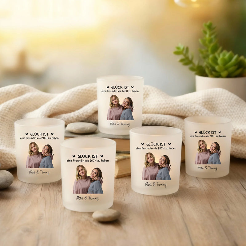 Personalisierter Teelichthalter für Freundinnen mit mit Foto-Upload und Spruch von Love & Faith