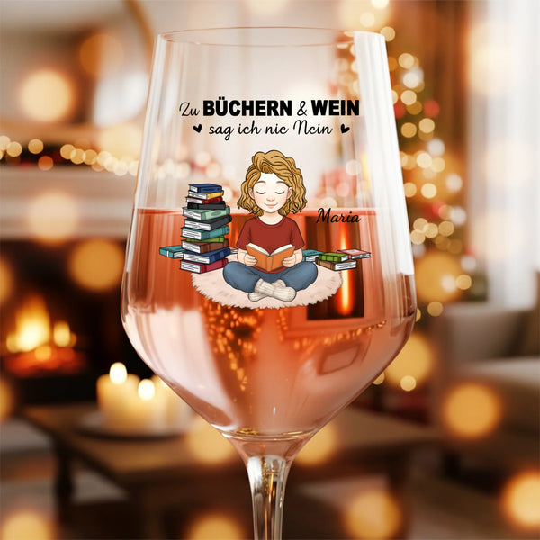 Personalisiertes Weinglas für Leseratten mit Clipart und Name von Love & Faith