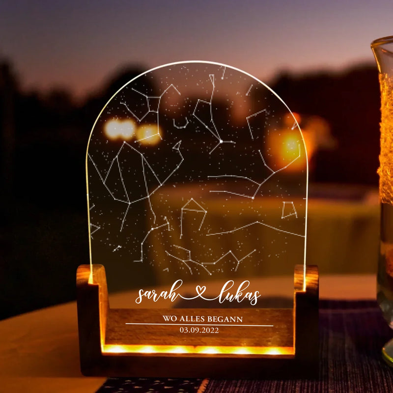 Runder LED Aufsteller Sternenhimmel mit Namen als Geschenkidee zum Jahrestag von Love & Faith