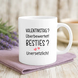 Weiße Tasse als Valentinstagsgeschenk für die BFF – individuelle Geschenkidee von Love & Faith