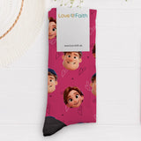 Personalisierte Socken mit euren Gesichtern im Cartoon Stil zum Valentinstag von Love & Faith
