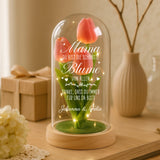 Personalisierte Ewige Tulpe in der Glaskuppel für "Mama, die schönste Blume der Welt" mit Namen zum Muttertag von Love & Faith