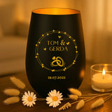 schwarz goldenes Windlicht mit Namen und Jahrestag personalisiert von Love & Faith
