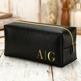 freepik__ddgenerate-a-mockup-for-this-cosmetic-bag-for-men-ru__28024 Kopie