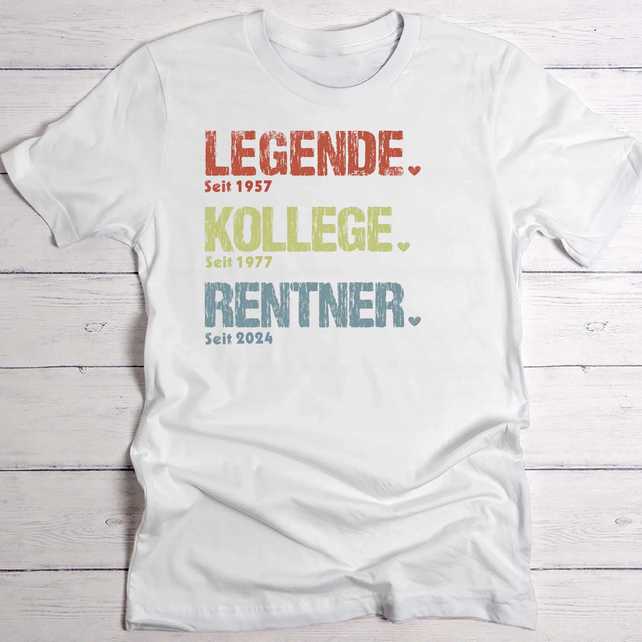 weißes Rentner T-Shirt mit Namen personalisiert von Love & Faith