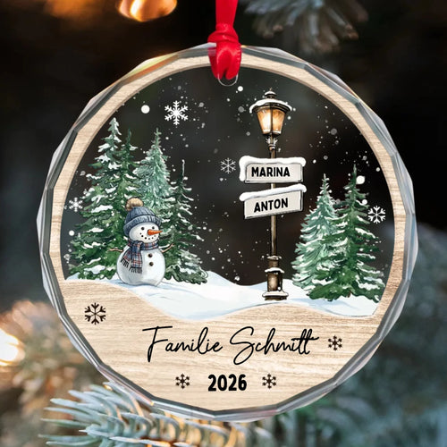 Personalisiertes Ornament zur Weihnachtszeit für die Familie mit Namen
